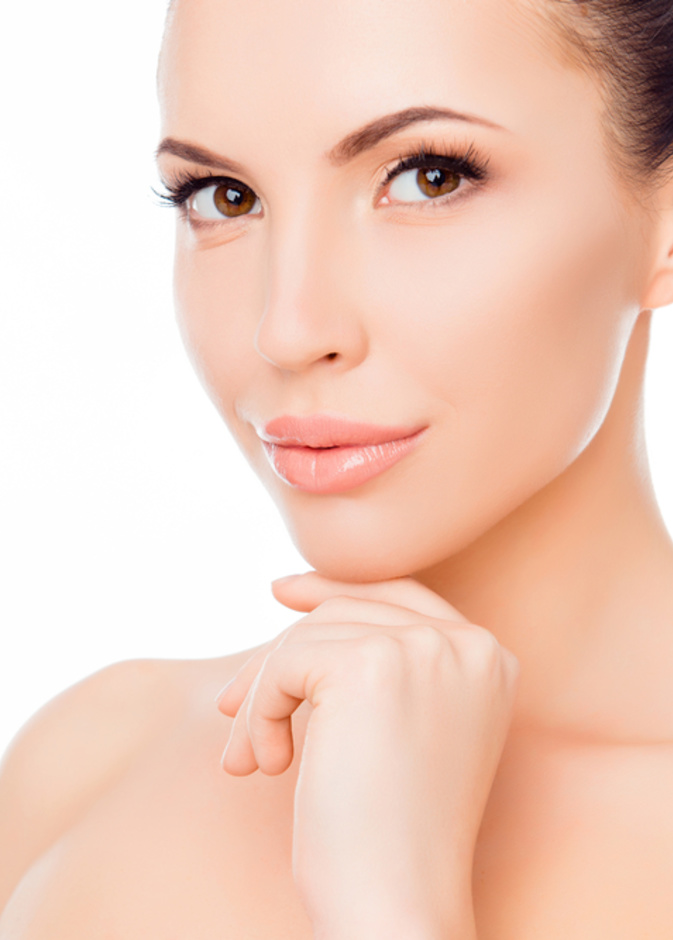 عملية تجميل الذقن تعمل على تحسين ملامح الذقن والرقبة وخط الفك