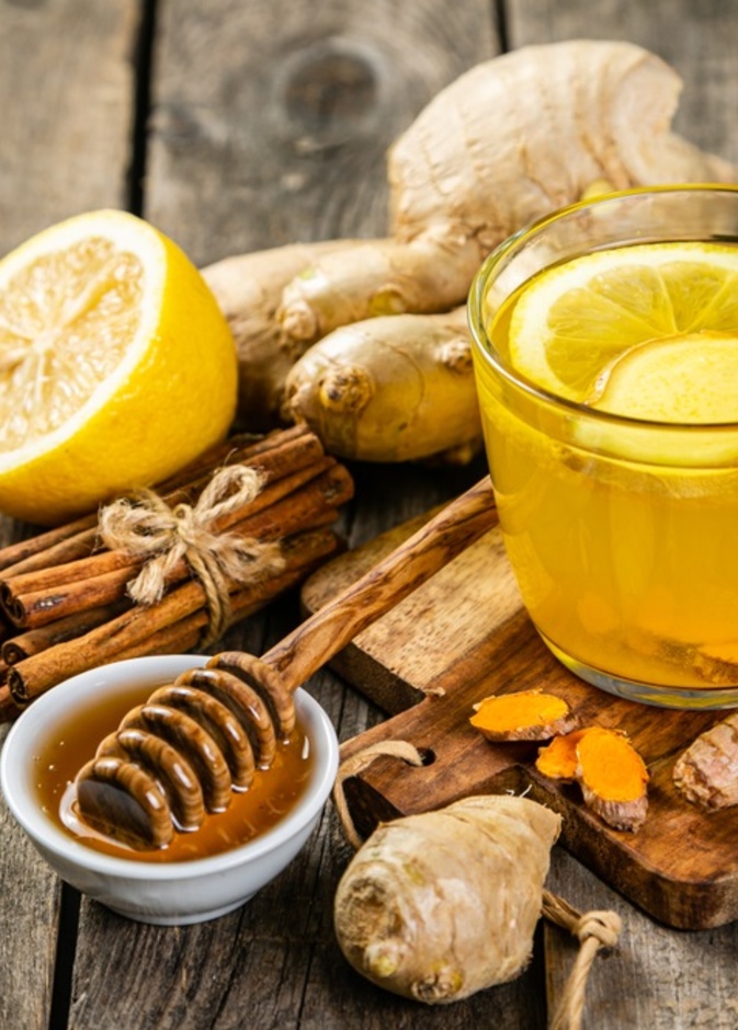 عصير الليمون بالكركم يحارب كورونا والاكتئاب ويساعد على انقاص الوزن