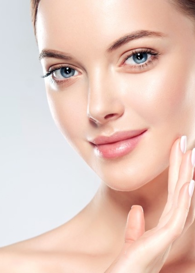  نصائح جمالية لبشرة مشرقة دون المكياج في شتاء 2021.