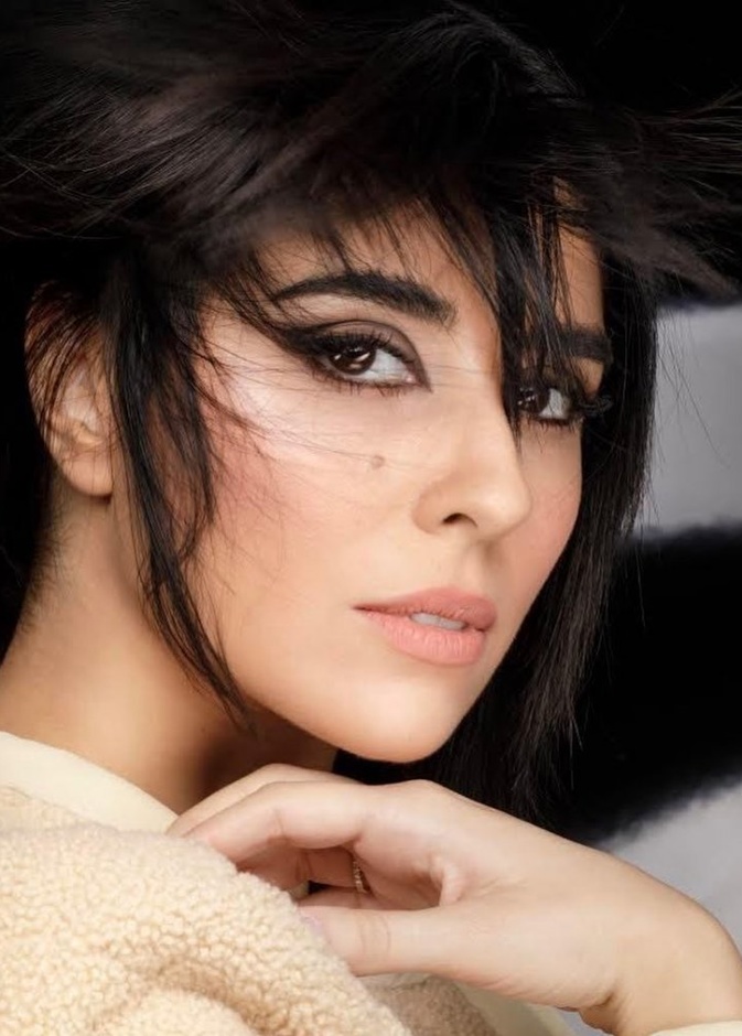 مكياج نهاري بسيط مع الايلاينر من وحي زينة مكي.