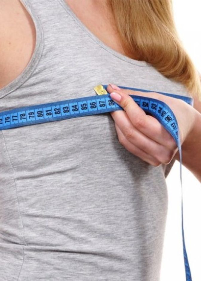 مخاطر عملية تكبير الثدي