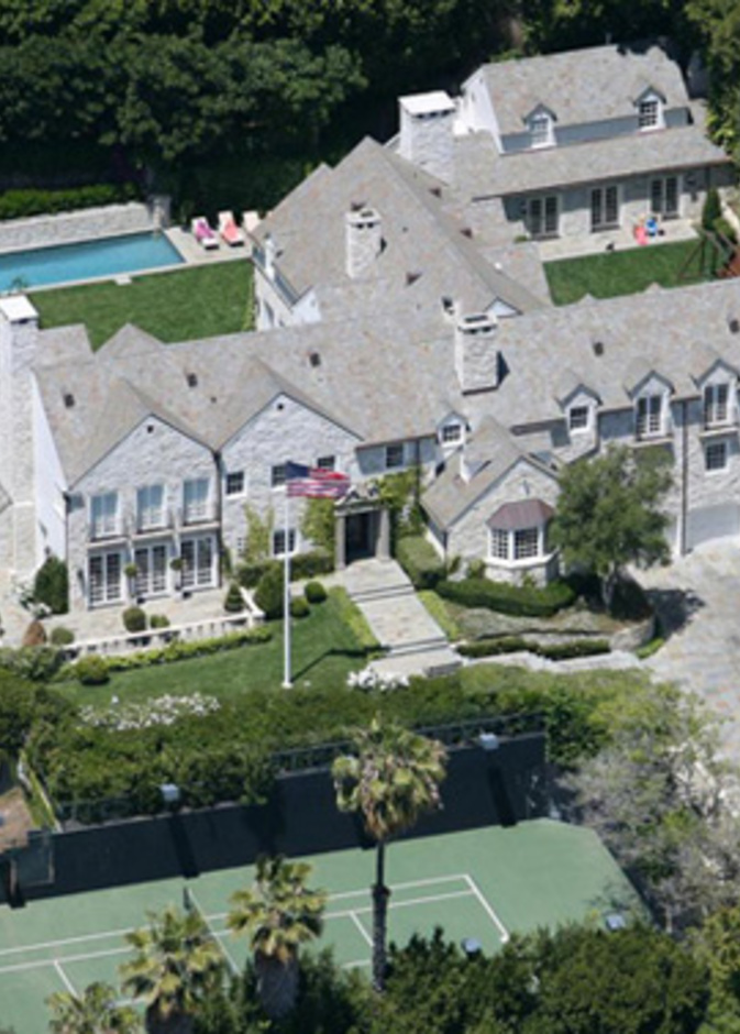  منزل توم كروز في بيفرلي هيلز في كاليفورنيا