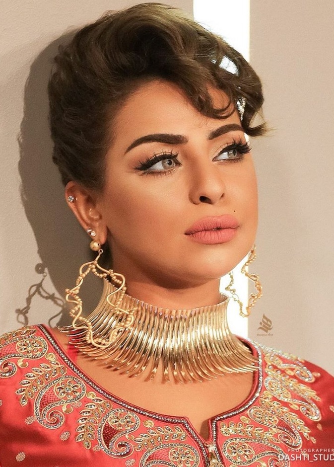 هند البلوشي اطلالات جمالية 2021