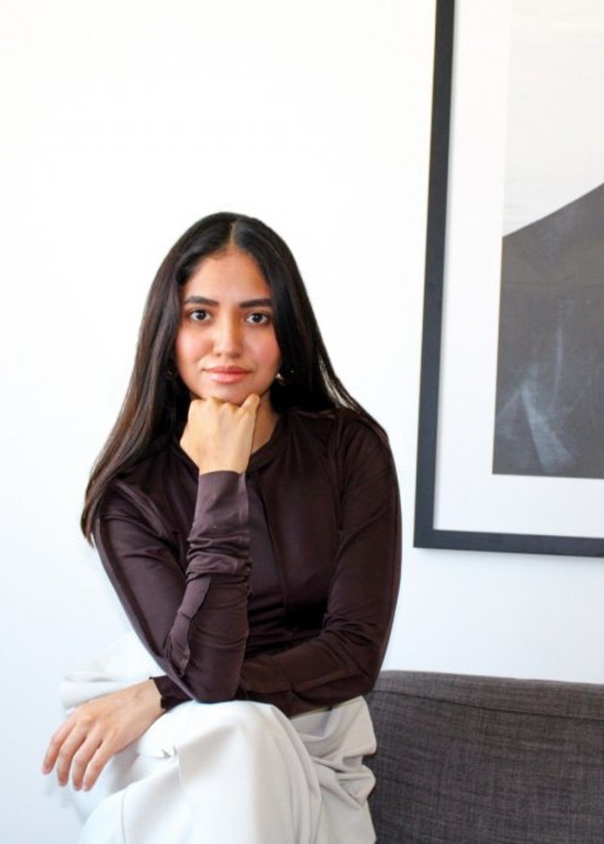 المصممة البحرينية أمل الملا