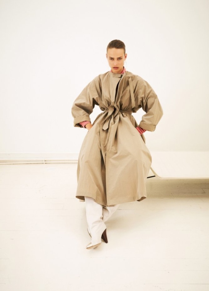 معطف خفيف باللون البيج من Isabel Marant 