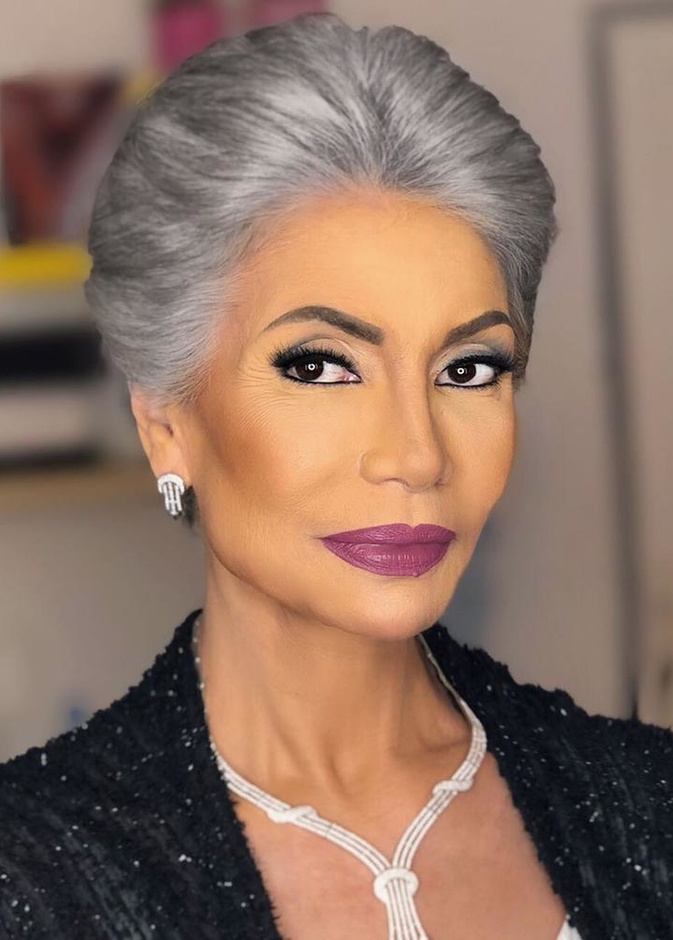  الفنانة المصرية سوسن بدر تزوجت 7 مرات