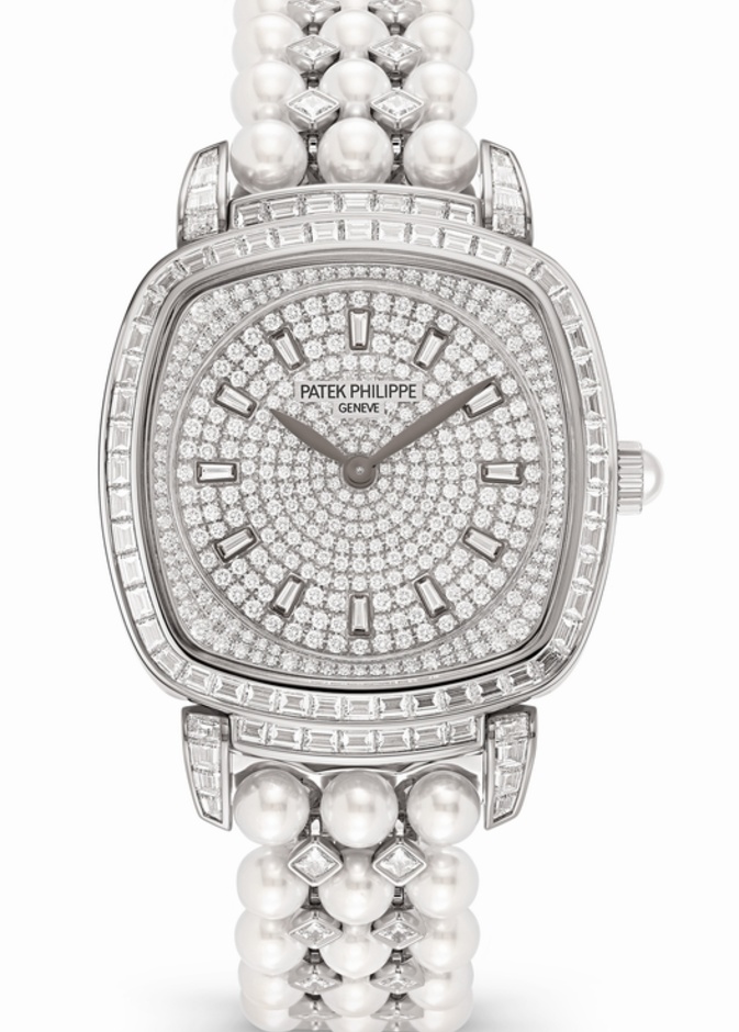 ساعة راقية مرصعة باللؤلؤ من باتيك فيليب Patek Philippe