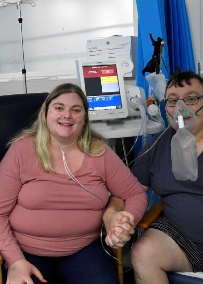  عروسان يتزوجان في عنبر حجر صحي لمرضى كورونا