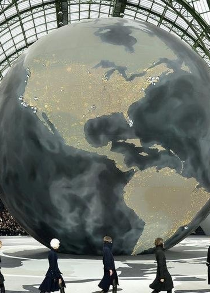 إنضمت دار أزياء شانيل إلى الماركات التي تتبنى فكرة الإستدامة