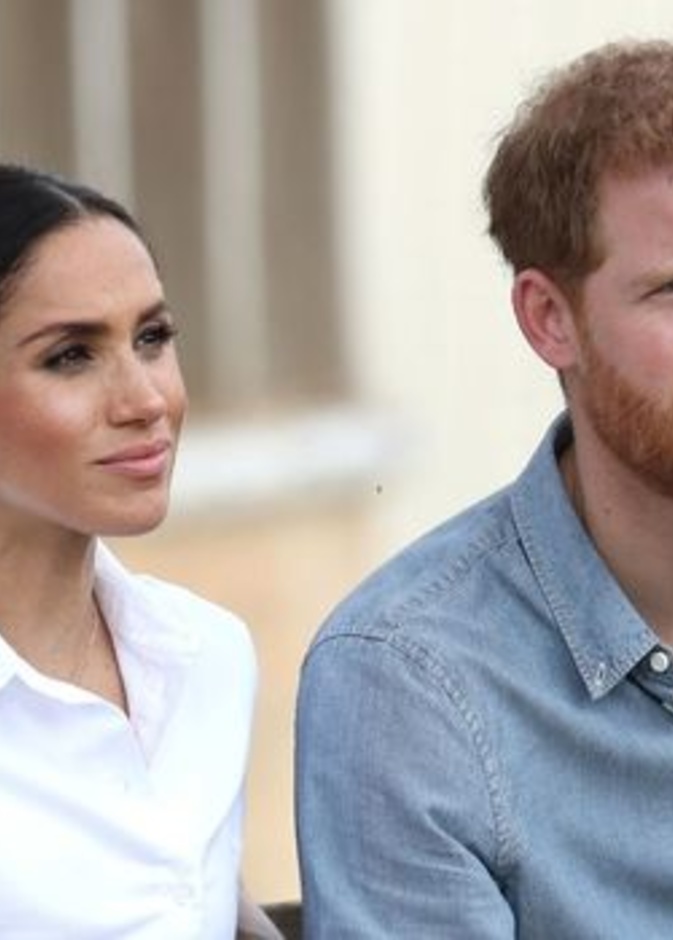 استطلاع جديد للرأي يؤيد تجريد الأمير هاري من ألقابه الملكية ويتهمه بالتلاعب بالملكة