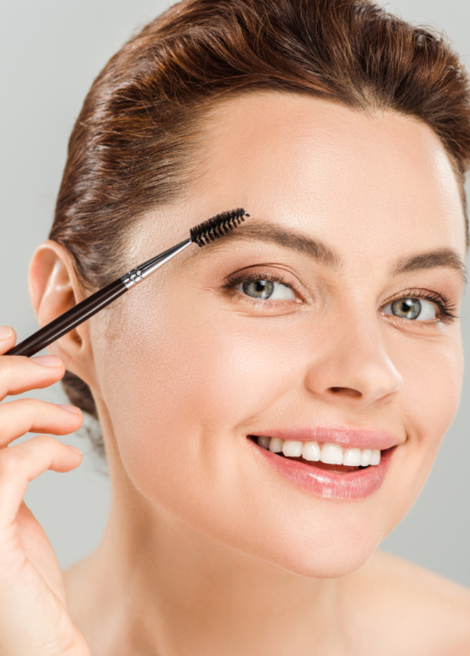  الوصفات الطبيعية تخلصك من مظهر الحواجب الرفييعة