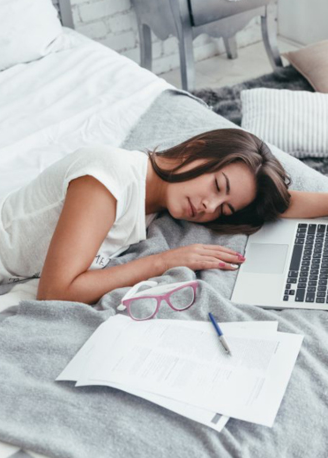 القيلولة طريقة للبقاء سريع البديهة والمحافظة على القدرات العقلية