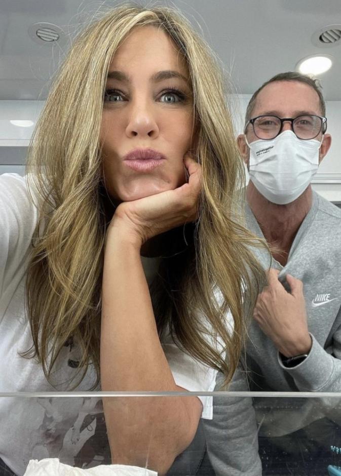 جينيفر آنيستون تعود إلى العمل من جديد في تصوير مسلسل The Morning Show