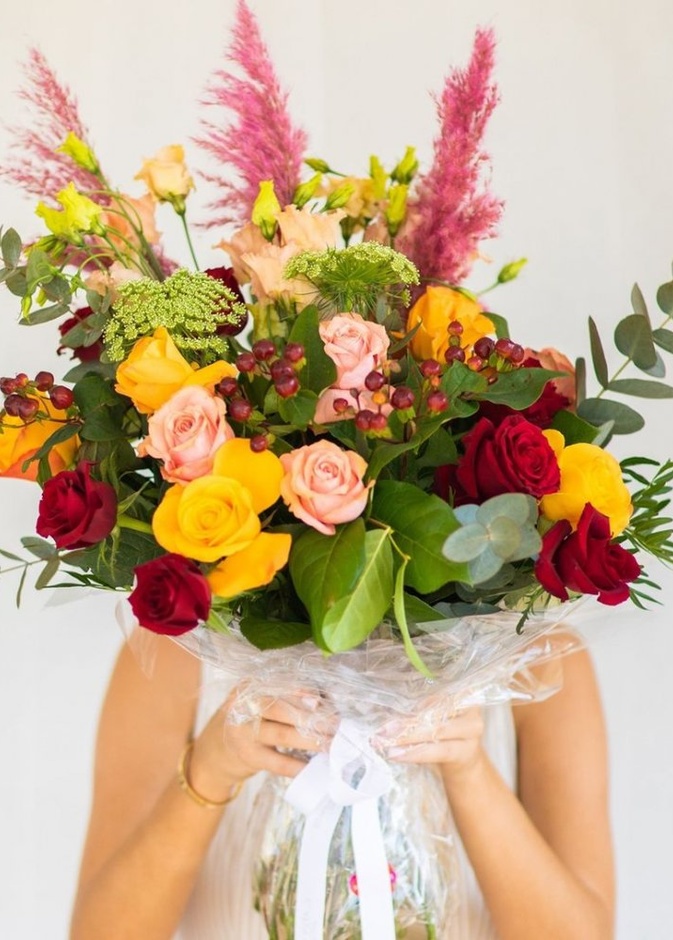 من الباقات المميزة التي يقدمها المتجر 