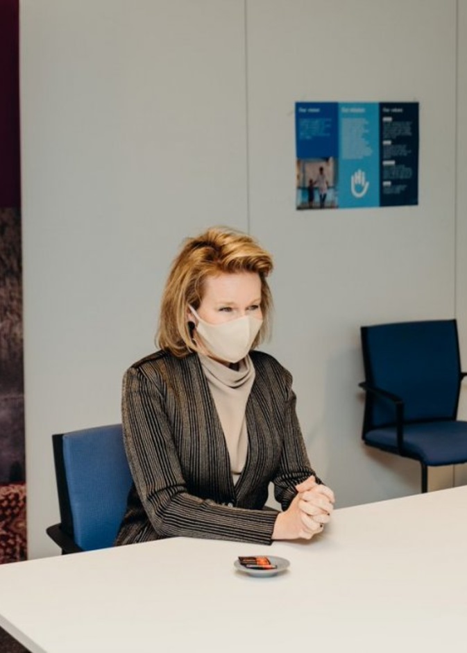 الملكة ماتيلد تدعم تكوين حياة ناجحة ومستقرة للأمهات الصغيرات