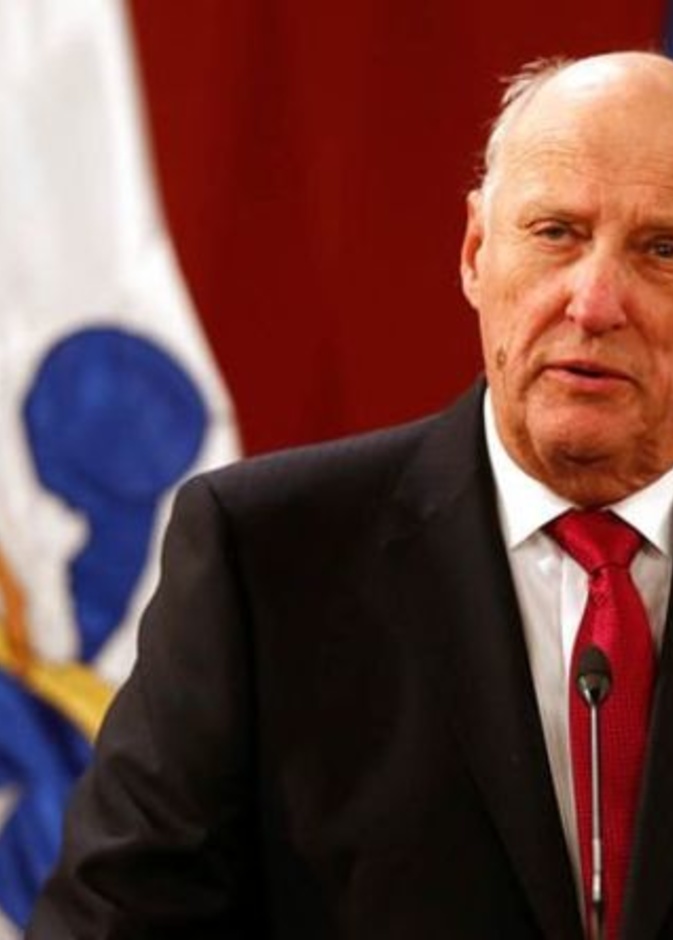  ملك النرويج هارالد الخامس يخضع لجراحة في ساقه