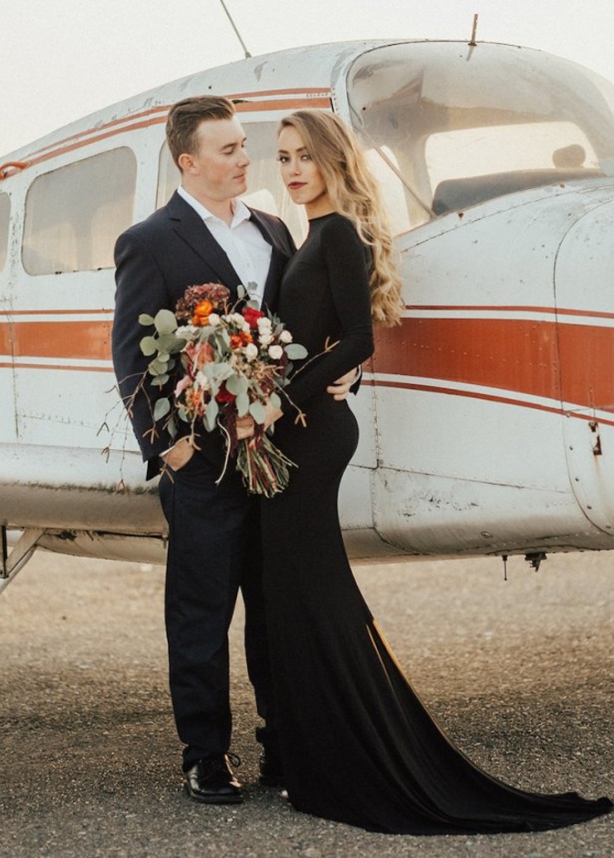  حماة اجبرت العروس على ارتداء فستان زفاف اسود