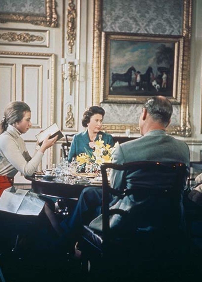 فيلم وثائقي وصف بأنه أكبر تهديد للعائلة المالكة