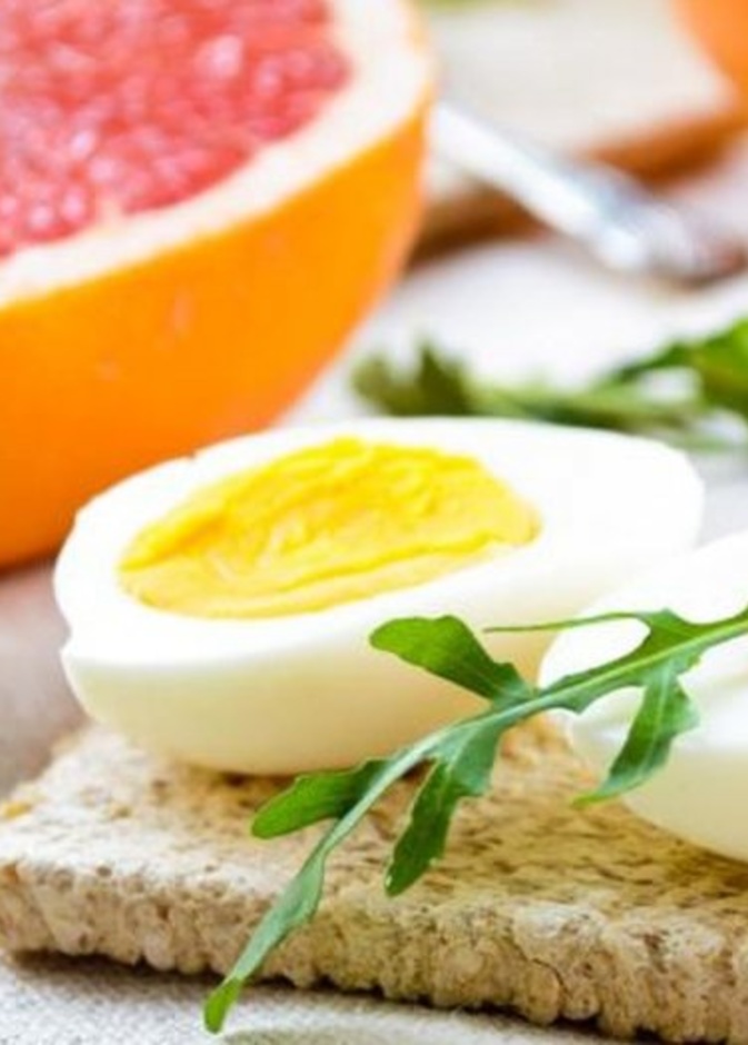 تناول البيض على وجبة الفطور يعزز انقاص الوزن