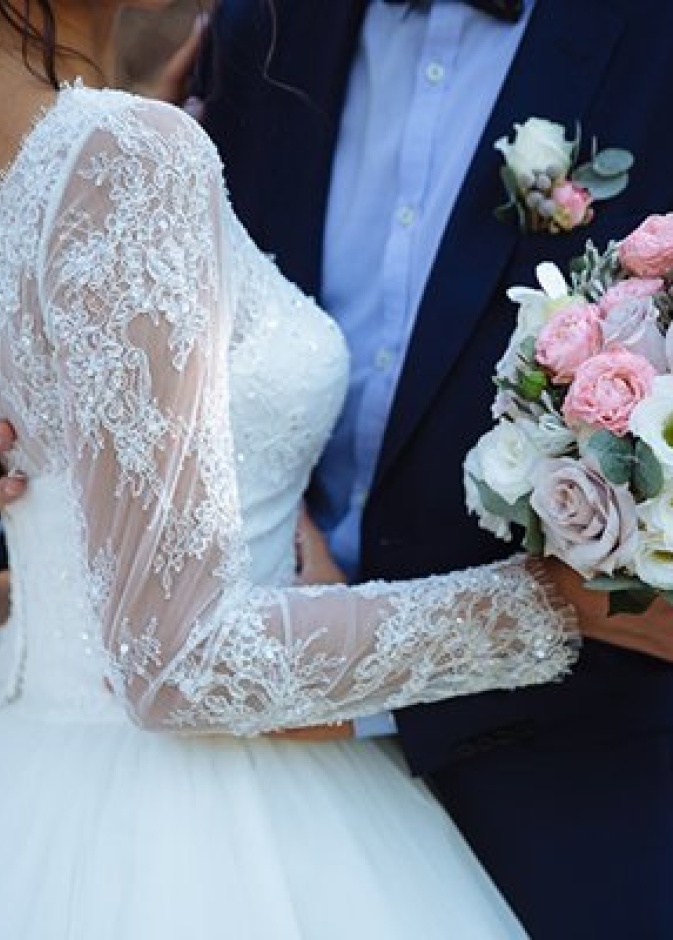  الجدري المائي يفسد زفاف عروس