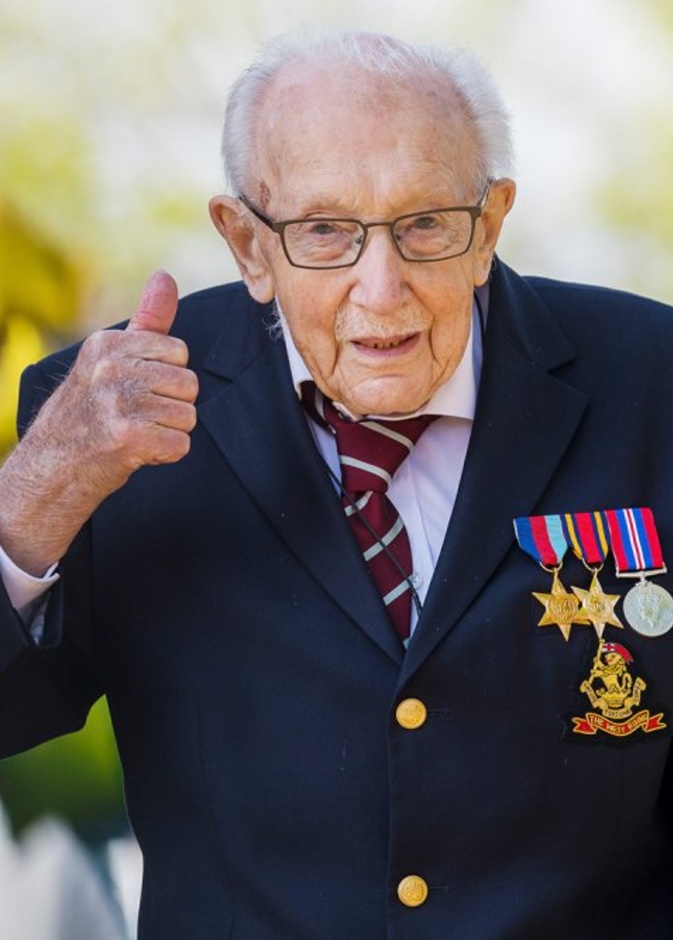  توم مور استحوذ على اهتمام الناس