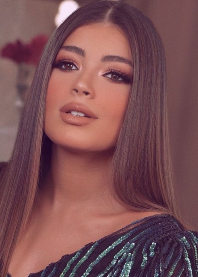 اطلالات ليلى زاهر الجمالية