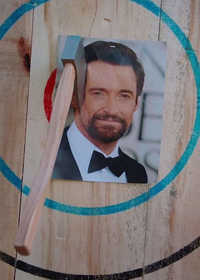 رأس هيو جاكمان كهدف