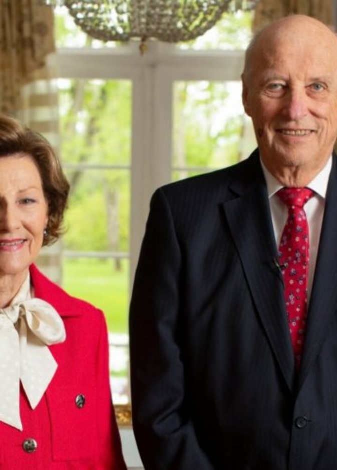 ملك وملكة النرويج تلقيا لقاح كورونا