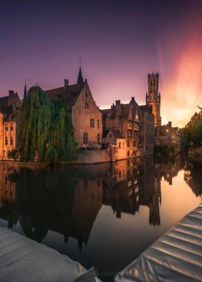  فندق رولي برغونديش كرويس، بروج، بلجيكا