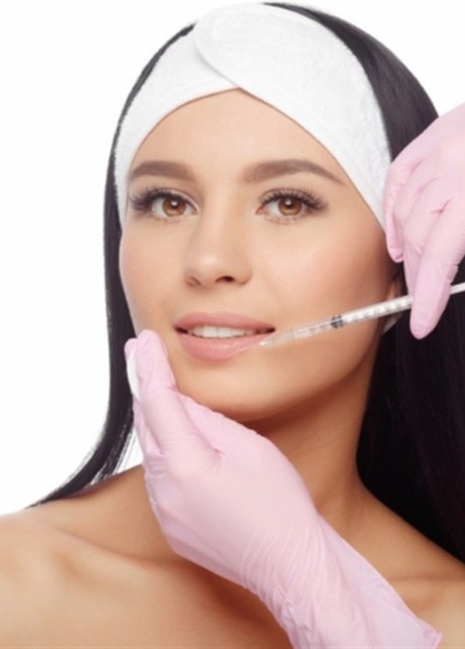 حقن Uvence تساعد على علاج تجاعيد الوجه بشكل آمن وسريع