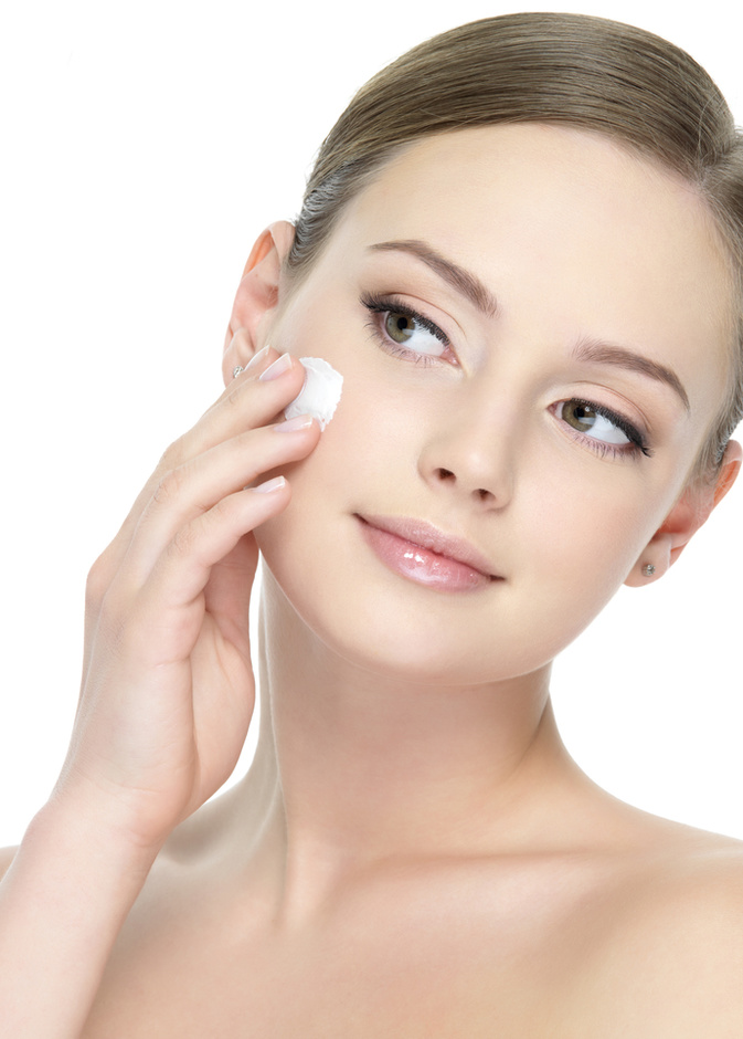 خلطات طبيعية لتكبير الخدود في المنزل