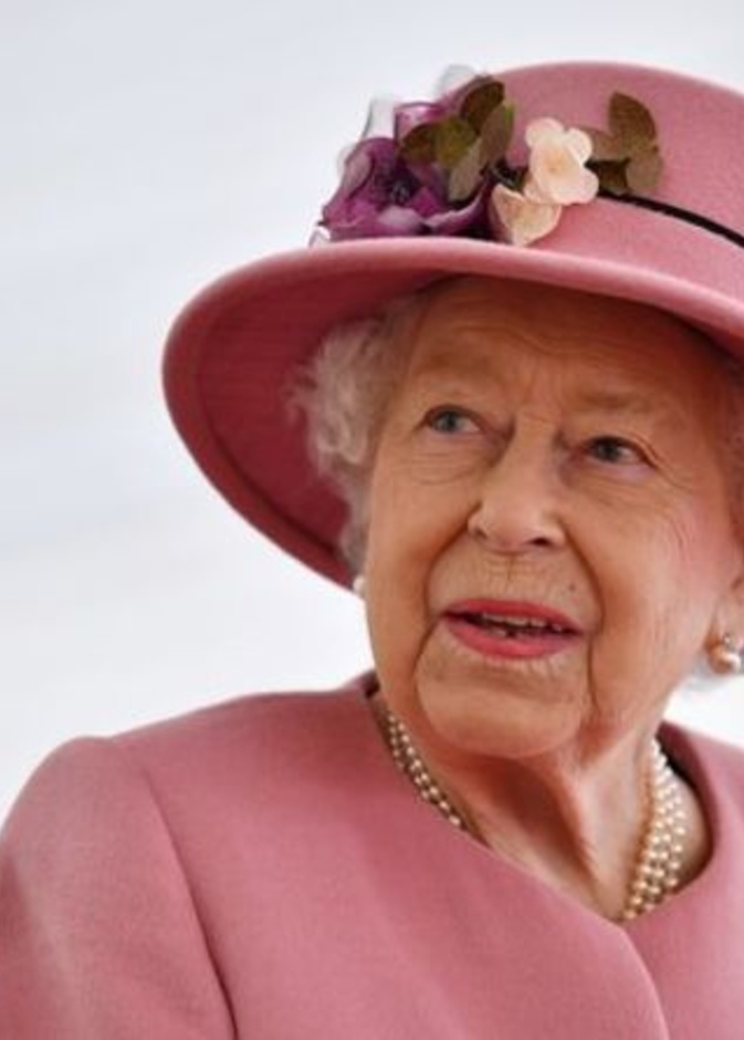 ملكة بريطانيا تفتقد لمنزل ساندرينجهام