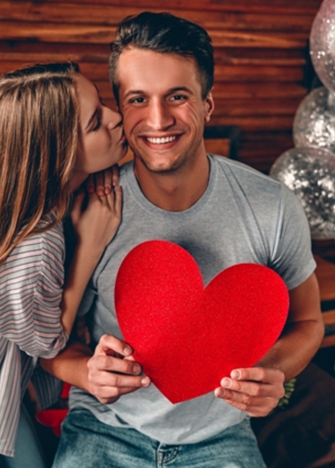 من يهتم أكثر بيوم الحب الرجل أم المرأة ولماذا