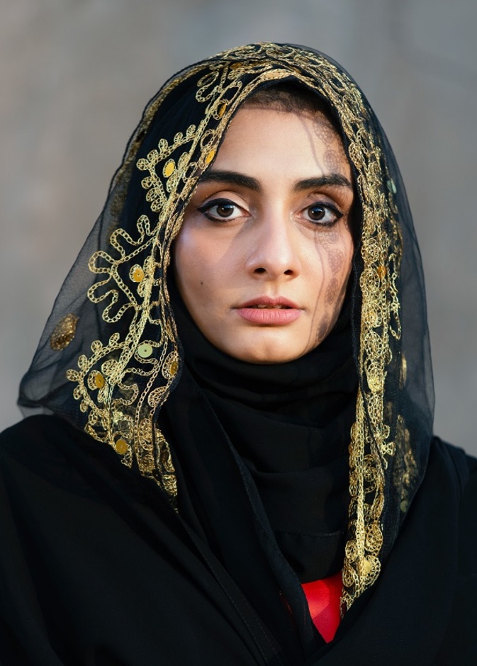 الفنانة التشكيلية السعودية فاطمة النمر لـ"هي": الهدف من رسالتي هو نقل صوت كل امرأة