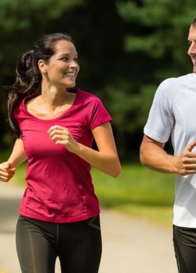 فوائد رياضة المشي وكيف تساعد على العيش بصحة عند التقدم بالعمر