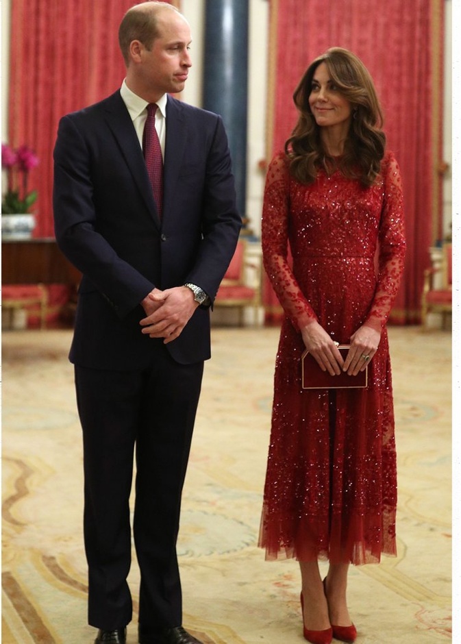 اطلالات يوم الحب مستوحاة من أناقة ثنائيات النجوم العالمية