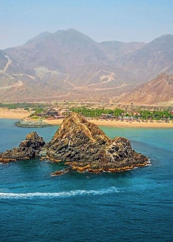 جزيرة سنوبي في إمارة الفجيرة