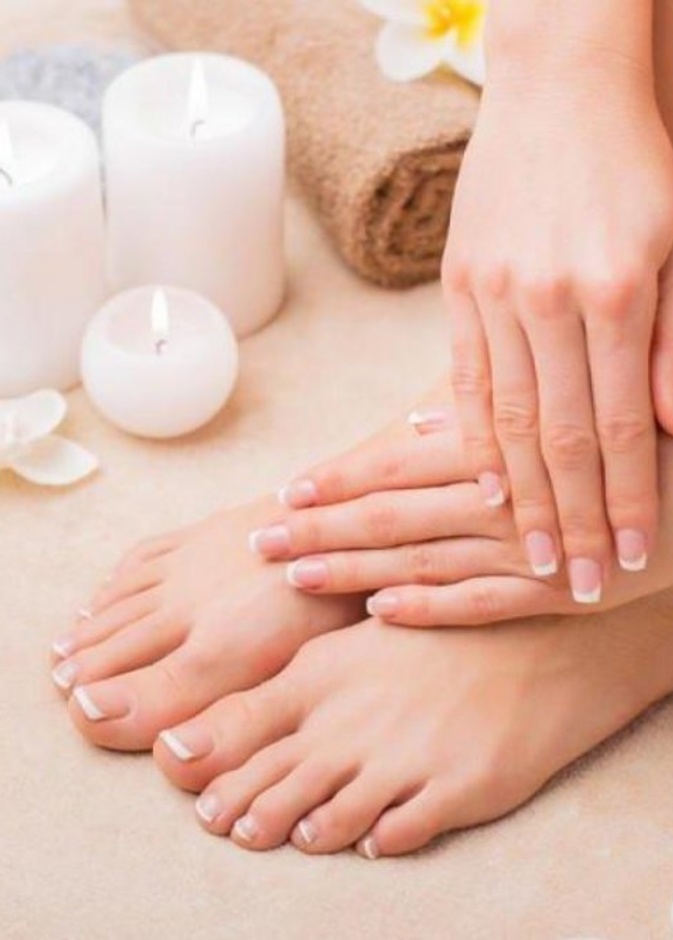 تفتيح اليدين والقدمين يجعل بشرتك أكثر نقاوة