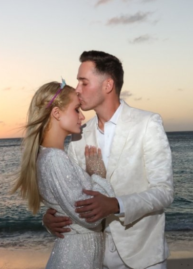  خطوبة باريس هيلتون للمرة الرابعة في يوم عيد ميلادها الأربعين