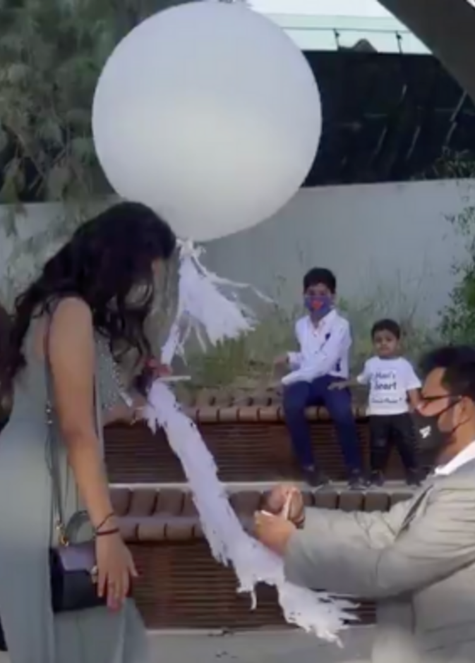 بالفيديو طلب زواج في موقع معرض إكسبو دبي