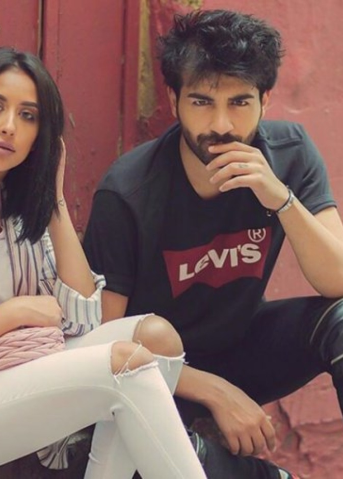  عقيل الرئيسي زوج فرح الهادي لا يرتدي خاتم الزواج