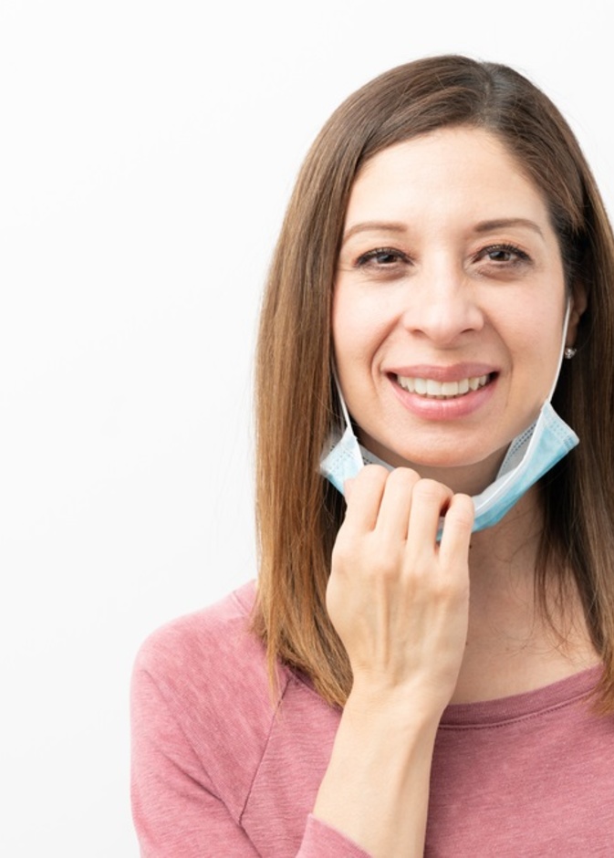  اقنعة الوجه تؤثر سلباً على صحة الفم والاسنان