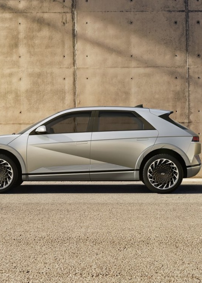 تصميم يبشر بعصر جديد للسيارات الكهربائية