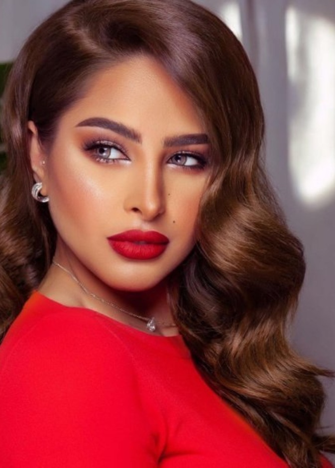 أبرز مدونات الجمال الكويتيات بمناسبة اليوم الوطني الكويتي بينهن فوز الفهد