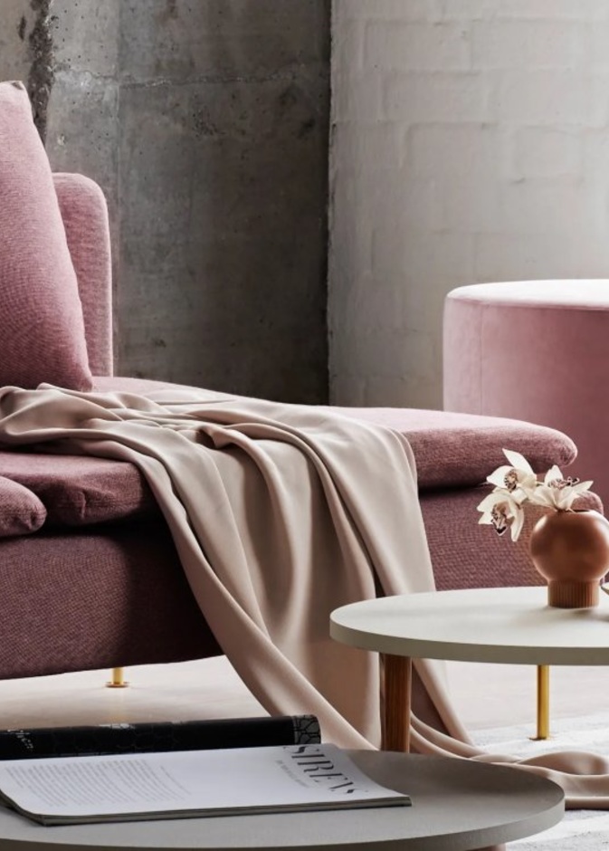  ‎كنب رائع ومريح من إيكيا Ikea