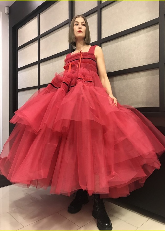 روزاموند بايك 