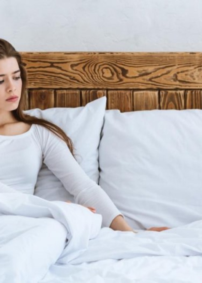 ما هي أضرار عدم نوم الزوج بجانب زوجته