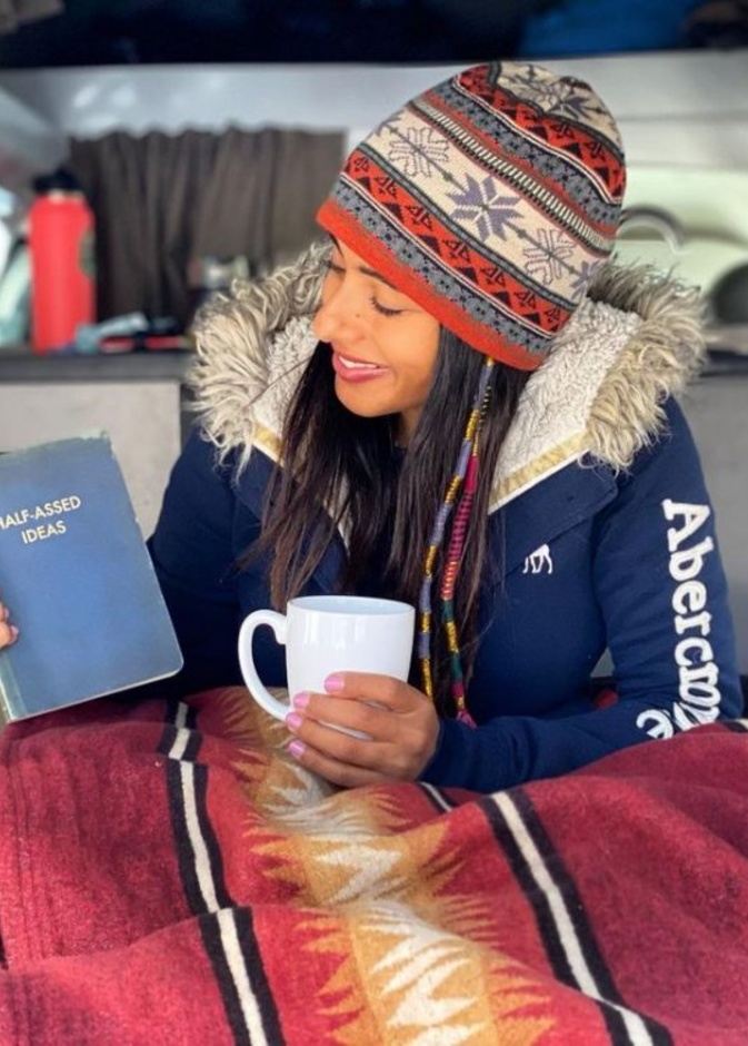  الشابة السعودية الموهوبة نجلاء الودعاني