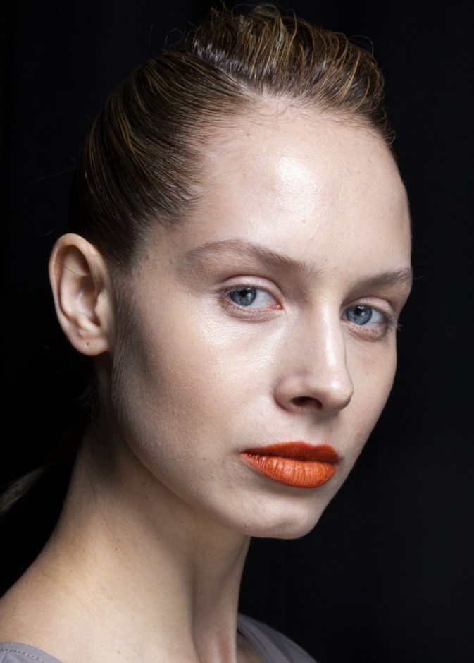 الدرجات الصارخة الأنسب لإطلالاتك