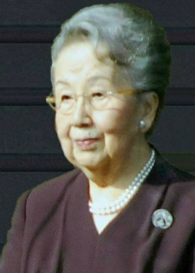  نقل الأميرة يوريكو أميرة اليابان وأميرة ميكاسا إلى المستشفى بسبب مرض القلب